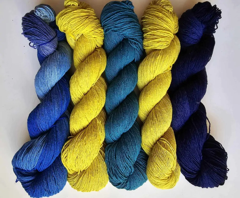 Buretové hedvábí -modro modrá 78